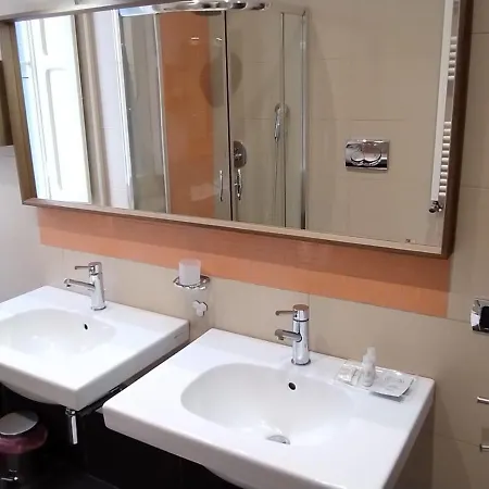 Internotre Luxury Μπάρι