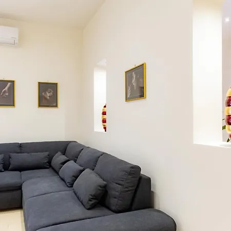 Internotre Luxury * בארי