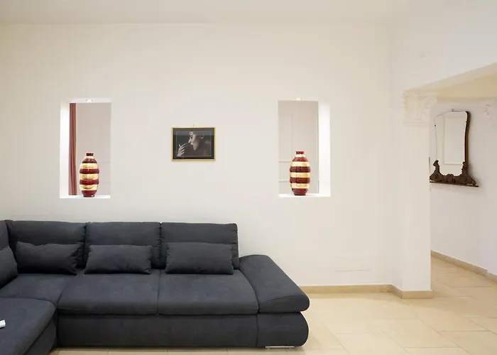 Internotre Luxury Lägenhet *