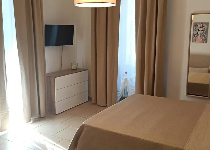 Internotre Luxury Lägenhet *